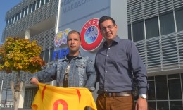 Federata e futbollit të Maqedonisë dha si donacion fanella sportive për Lidhjen për sport dhe rekreacion të invalidëve në Kavadarci