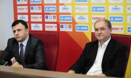 Video: Press konferenca e Igor Angellovskit