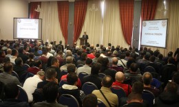 Запишување на кандидати за УЕФА Б лиценца