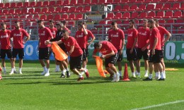 Официјалниот тренинг на Македонија презакажан за 17:30, прес-конференција со Ангеловски и Пандев во 17:00 часот