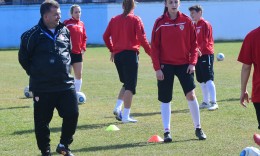 Кирил Изов го објави списокот на женската репрезентација за натпреварот против Франција
