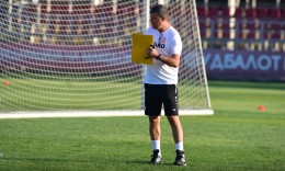 Dragi Kanatllarovski publikoi listën e Maqedonisë U21 për ndeshjet me Ishujt Faroe dhe Armeninë
