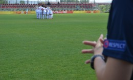 The women's national team U19 opened the tournament in Slovenia with a victory