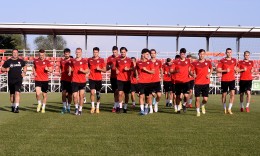 Македонија до 21 година го одработи официјалниот тренинг пред мечот со Ерменија